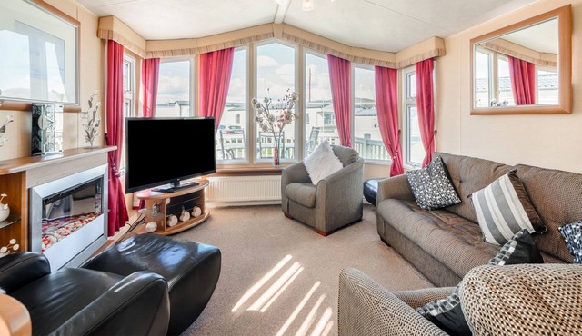 2 bedroom accommodation in Sandyhills