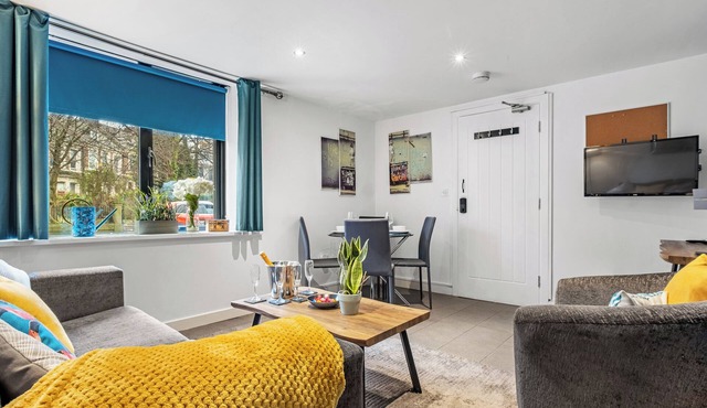 2 bedroom accommodation in Jesmond
