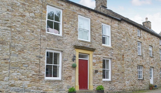 2 bedroom accommodation in Alston