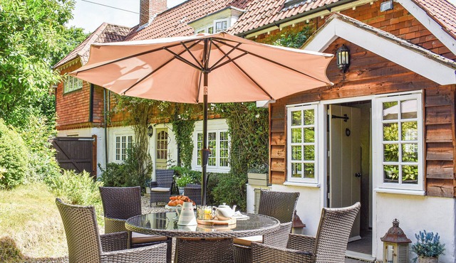 2 bedroom accommodation in Burley