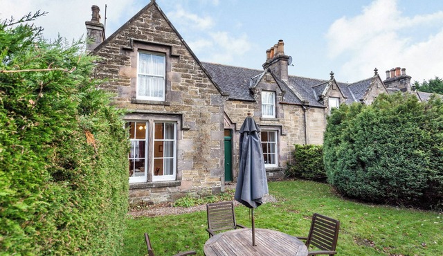 2 bedroom accommodation in Keith