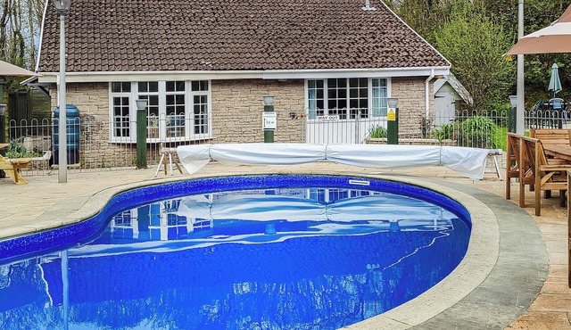 2 bedroom accommodation in Looe