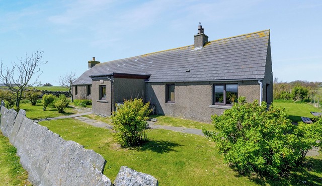 2 bedroom accommodation in Wick