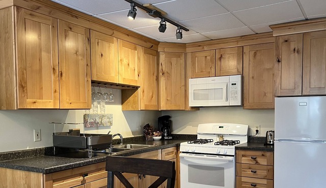 2 Bedroom Apartment in Paradise
