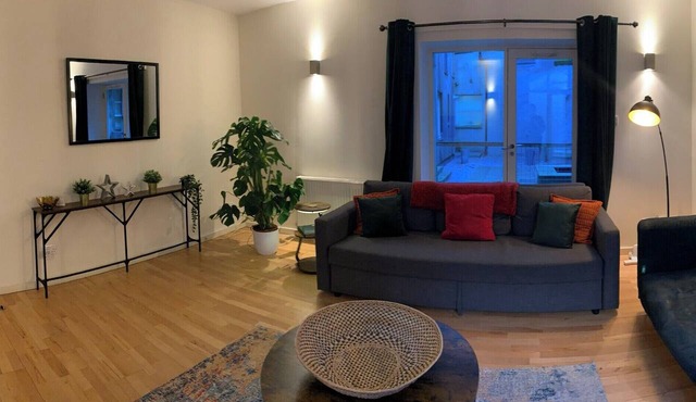 2 bedroom property (1 ensuite) in the heart of the Old Town