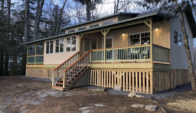 2 BR Lakefront Cottage in Belgrade Lakes Region