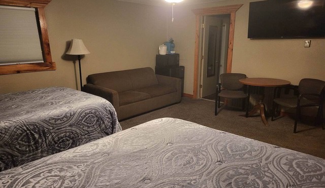 2 Full Beds Non-Smoking