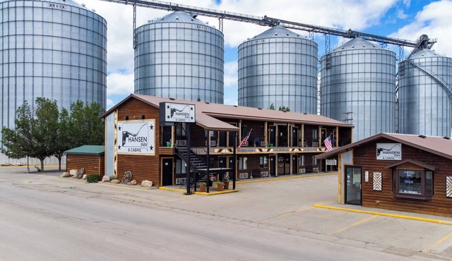 2-Hansen Inn & Cabins, Room, Double Queen, Ground Floor, No Pets, No Smoking