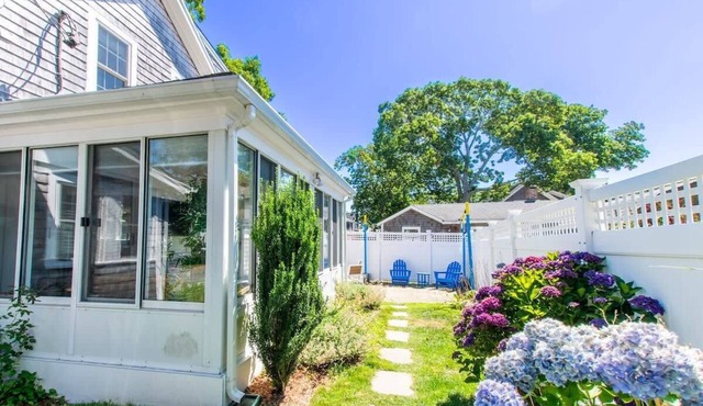 2 Min Walk to the Ocean Central A/C!