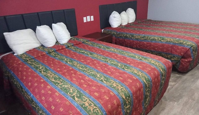 2 Queen Beds Suite Non-Smoking