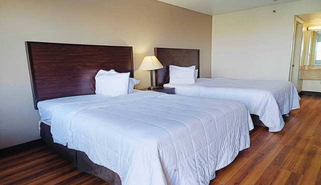 2 Queen Beds Accessible Non-Smoking