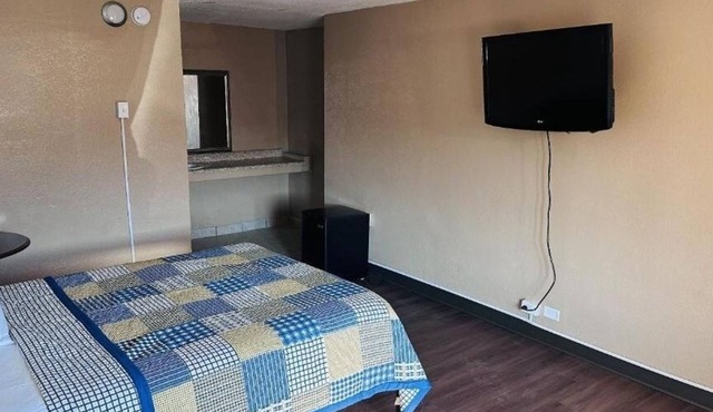 2 Queen Rooms Near Science Central, Ideal for Sightseers