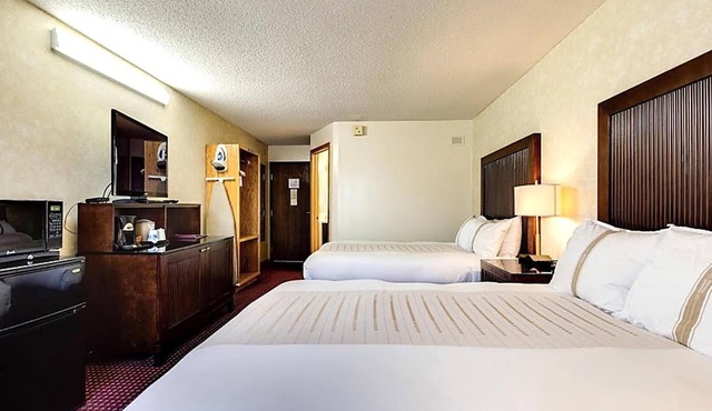 2 Welcoming Rooms Near Historic Fort Totten | Pet Friendly, Free Parking, Pool