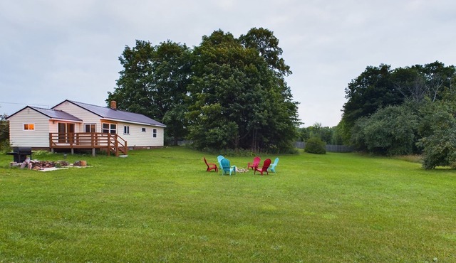 20 Minutes to Munising, Quiet Country Setting