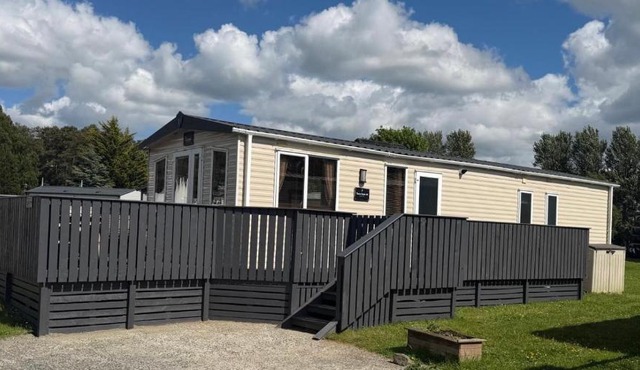 20 The Green, Lilliardsedge