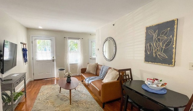 2Bed, 1.5Bath, Multi-Level Townhouse, Sleeps 6