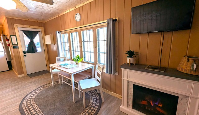 2BR 1BA Cabin #2 Riverside Point Resort