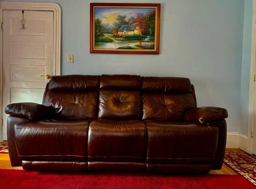 2BR-Free Parking, 5Min to Providence, 5Min to MA-I-95
