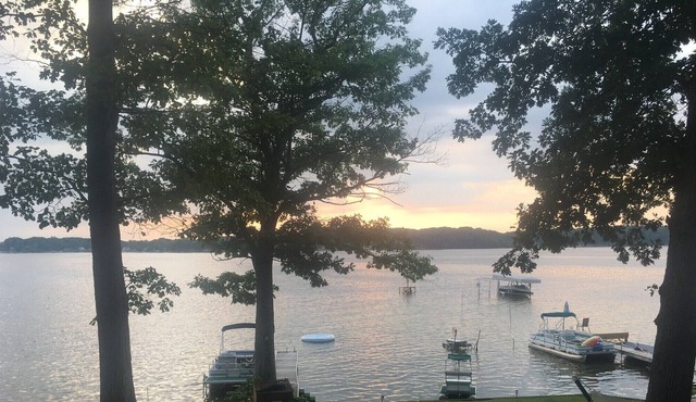 3 bdrm12 month home on gorgeous big whitefish lake 20 miles n of Grand Rapids