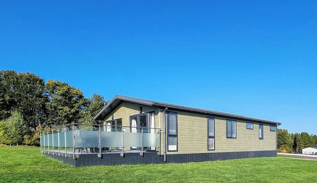 3 bedroom accommodation in Knitsley