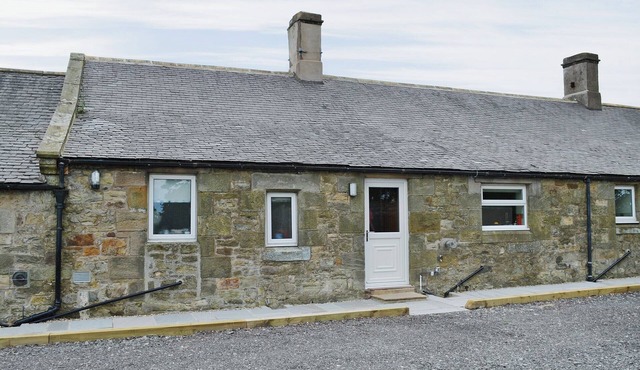 3 bedroom accommodation in Belford, near Bamburgh