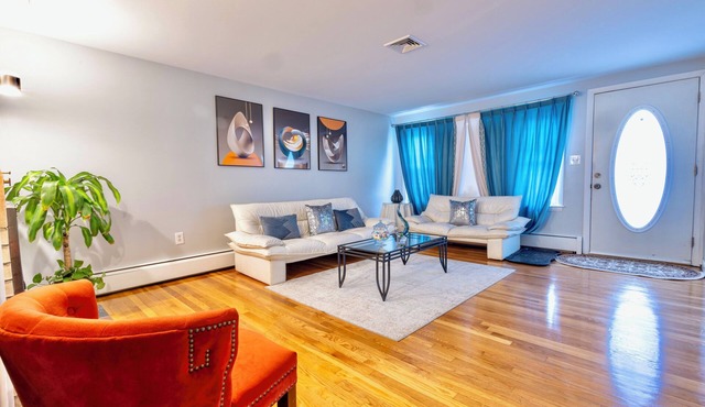 3-bedroom apartment in adorable Revere with AC near the beach
