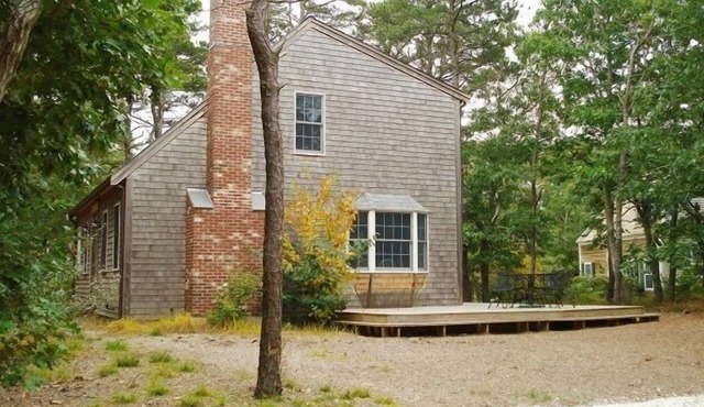 3 Bedroom Home .5 mile to Long Pond (1606)
