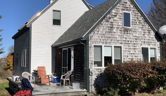 3 bedroom home right of way to private beach, with deck and enclosed porch