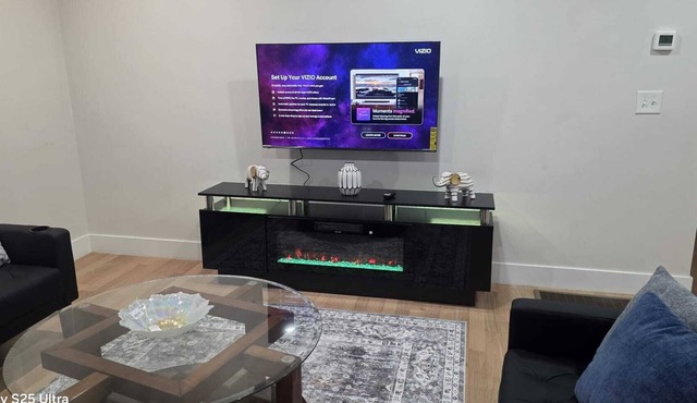 3-bedroom house in beautiful Providence with cool AC breeze