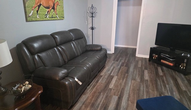 3-bedroom house in lovely Frankfort close to everything