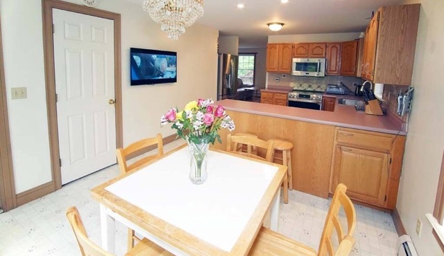 3-bedroom house with AC, WiFi in Wells