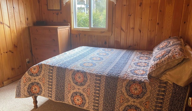 3 Bedroom Lakefront home on Maidstone Lake