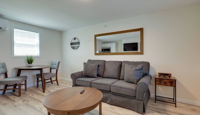 3 Mi to Beaches: Peaceful Wareham Getaway