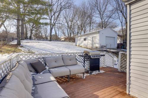 3 Mi to Englewood Dam: Pet-Friendly Home w/Yard!