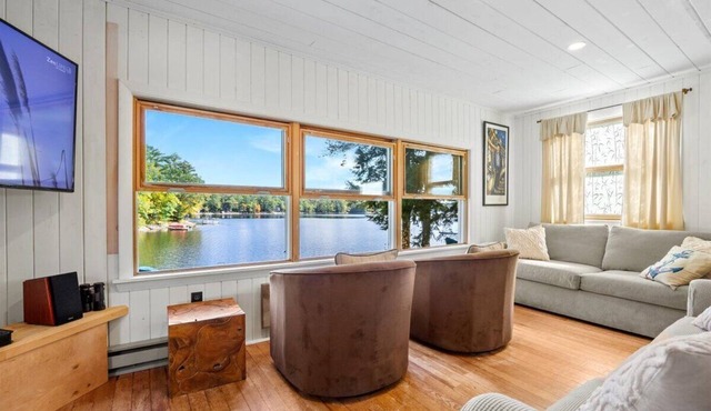 3-story waterfront haven w/unparalleled views, Hotspring spa, watch our video!