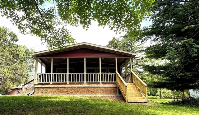 3bdr cabin in Amery on the Apple River Flowage