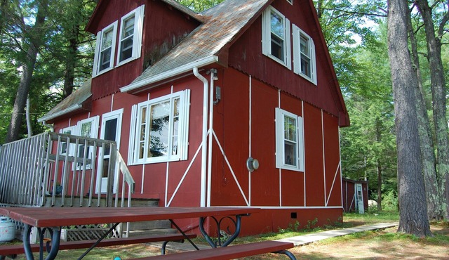 3br Waterfront Cottage on Thompson Lake, Pine Point Road, Oxford, ME