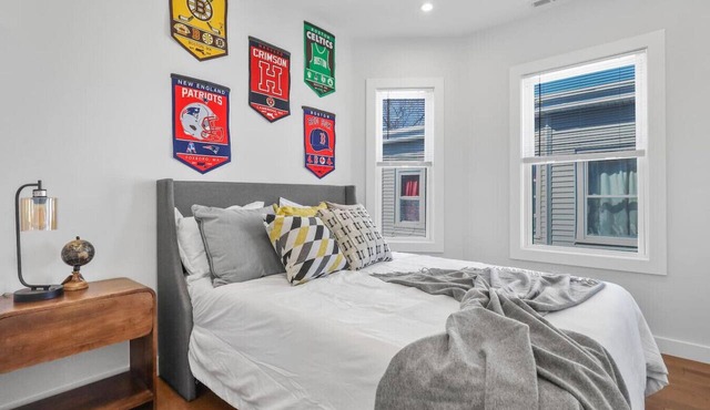 3BR2Bth TD Garden/MIT/Harvard/BOS/3 Parking Spaces