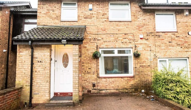 4 bedroom accommodation in Gateshead