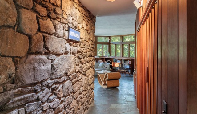4-bedroom Mid Century Modern Home