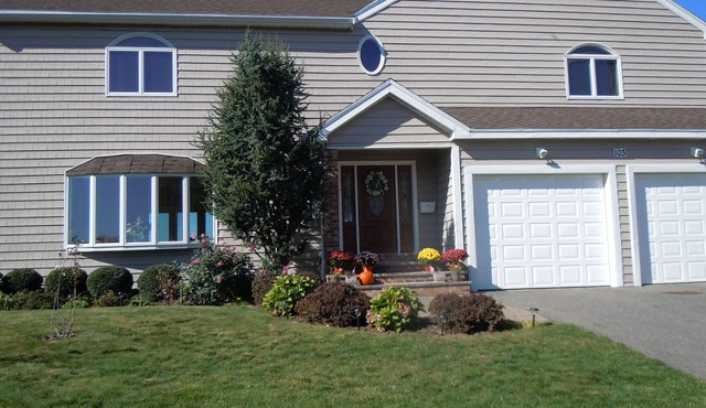 4 BR 4000 SF OCEANFRONT MODERN HOME NR BEACH, DOWNTOWN, AIRPORT - 31 DAY MINIMUM