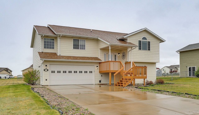4 Mi to Ellsworth AFB! Suburban Home for Families