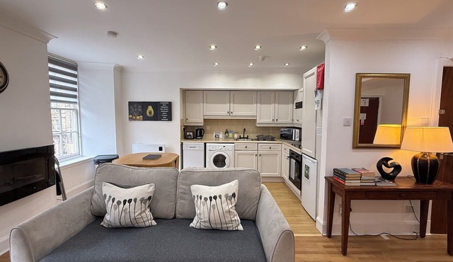 4 Royal Mile flat near Edinburgh Castle
