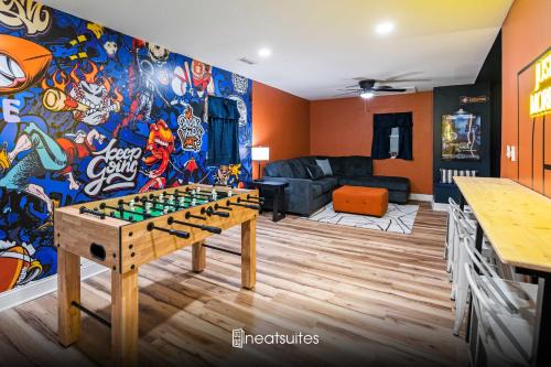 4BR, Home Theater, near Spooky Nook Sports Complex