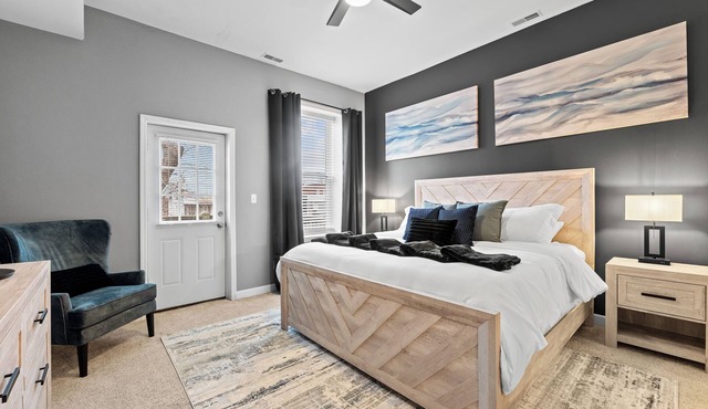 4BR Near Soulard Market | Arcade Basement & Huge Dining | Dog-Friendly | STL