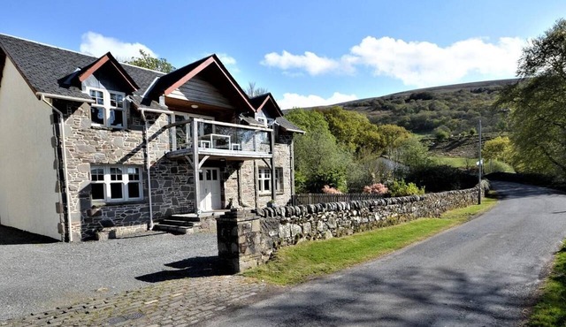 5 Bed in Colintraive (oc-74117)