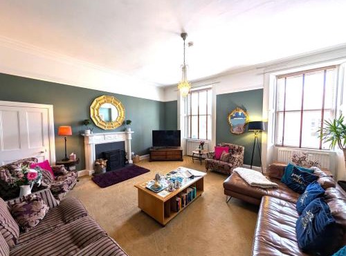 5 Bed in Melrose oc-79418