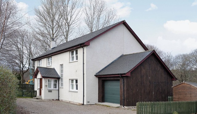 5 bedroom accommodation in Aberlour