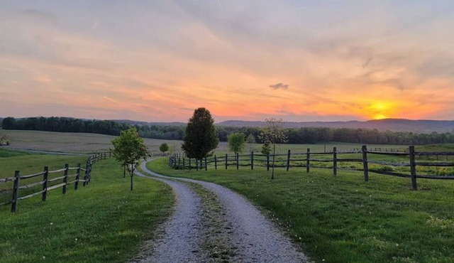 50 acre's all to yourself.and the best sunsets