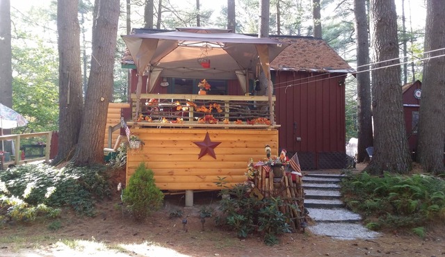 50% OFF June 3-30 or $100 OFF Week. Waterfront Cottage for 4
